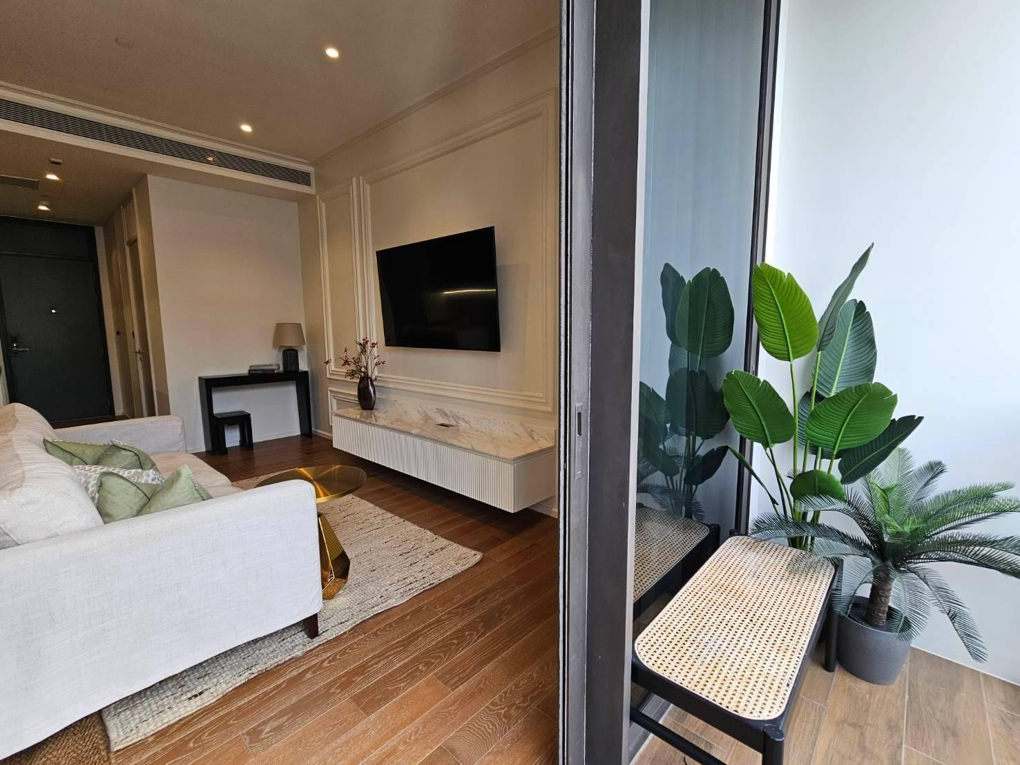 2-Bedroom 3-Bathroom 88sqm Condo at Muniq Langsuan - BTS Chit Lom - Rent 140KTHB per Month