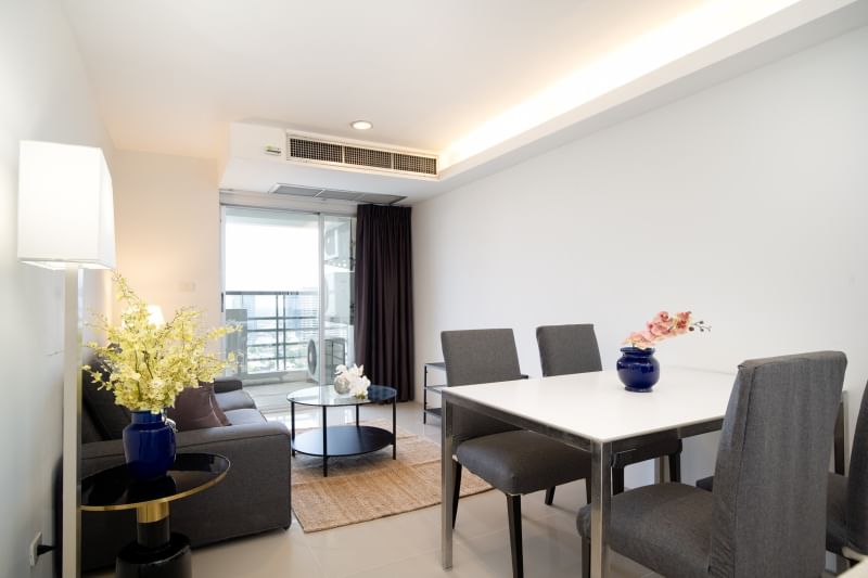 2-Bedroom, 2-Bathroom Condo for Rent at The Waterford Diamond Tower, 85 sqm, 45,000 THB/month, Near BTS Phrom Phong