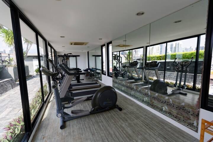 1-Bedroom 1-Bathroom XVI The Sixteenth 43sqm for Sale 4,645,899THB near MRT Queen Sirikit