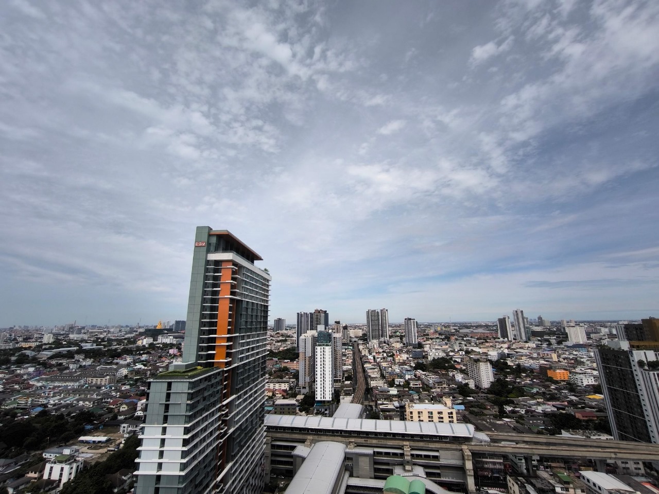 1-Bedroom 1-Bathroom 22sqm Condos at Ideo Mobi Bang Sue for Rent 12,000 THB/month