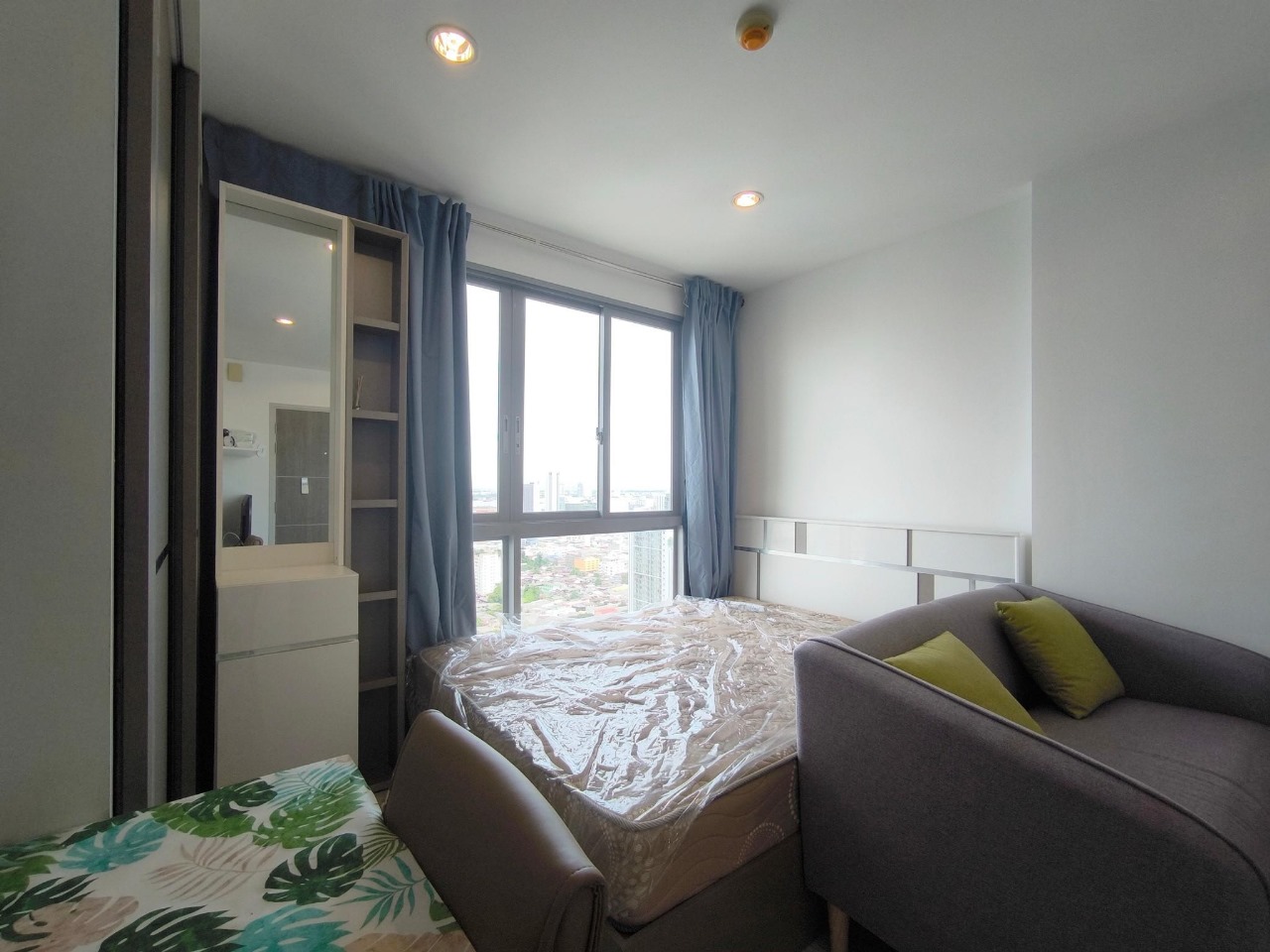 1-Bedroom 1-Bathroom 22sqm Condos at Ideo Mobi Bang Sue for Rent 12,000 THB/month