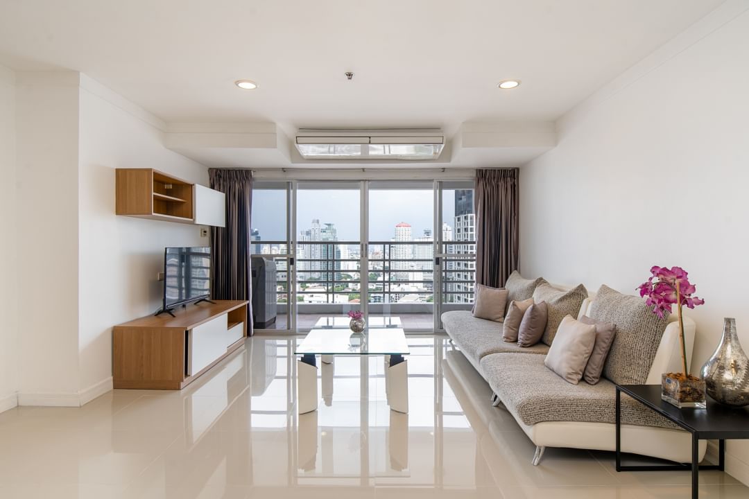 3-Bed, 3-Bath, 121 sqm Room for Rent at Waterford Diamond Tower, 59,000 THB/Month, Near BTS Phrom Phong