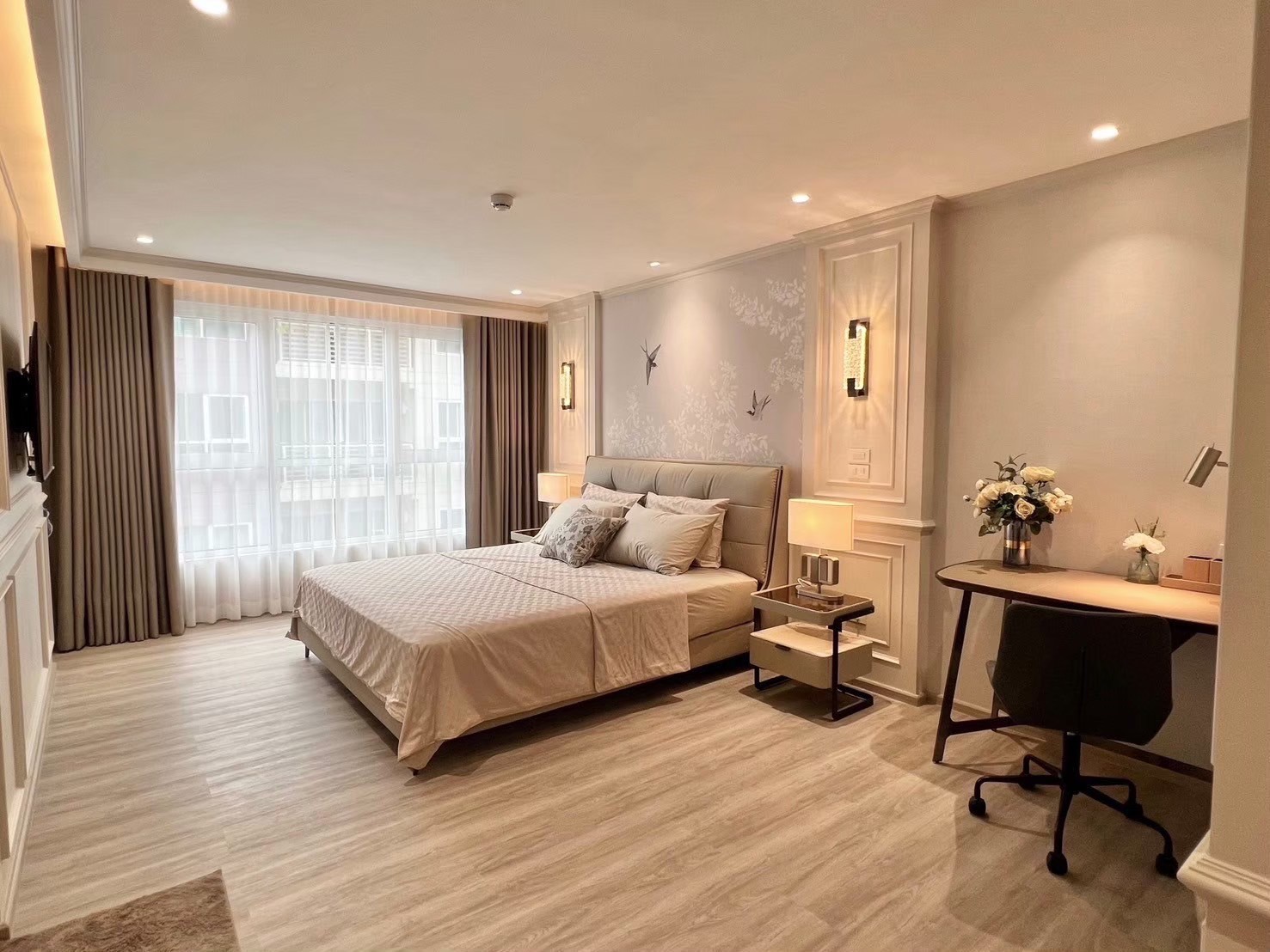 2-BR, 2-BTH Condo, 107 sqm at ฿65K/Month – Modern Living at Ekkamai, 800m to BTS Ekkamai, Fully Furnished, Luxury Amenities