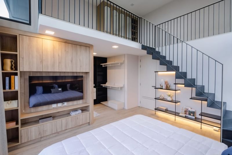 4-BR, 5-BTH Luxury House for Rent at Vive Krungthepkreetha, 420 sqm, Private Pool, Near MRT Sri Kreetha, Only ฿420,000/month – Exclusive Bangkok Living!