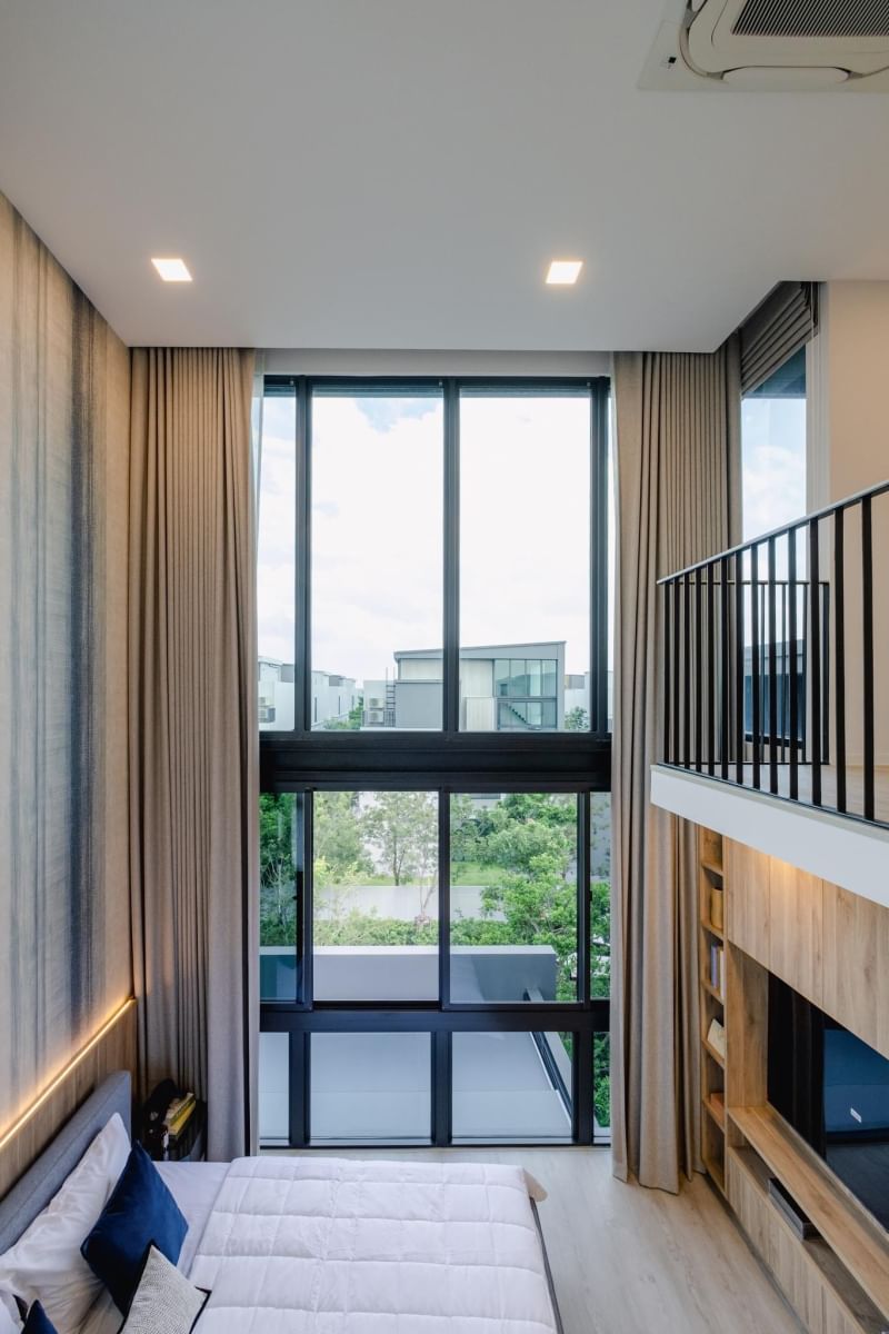 4-BR, 5-BTH Luxury House for Rent at Vive Krungthepkreetha, 420 sqm, Private Pool, Near MRT Sri Kreetha, Only ฿420,000/month – Exclusive Bangkok Living!