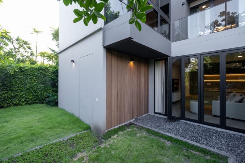4-BR, 5-BTH Luxury House for Rent at Vive Krungthepkreetha, 420 sqm, Private Pool, Near MRT Sri Kreetha, Only ฿420,000/month – Exclusive Bangkok Living!
