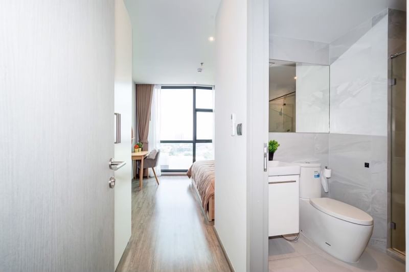 2-Bed, 2-Bath Condo for Rent at Rhythm Ekkamai, 80 sq.m., Stunning City Views, ฿75,000/month, Near Ekkamai BTS – Luxury Living in Sukhumvit