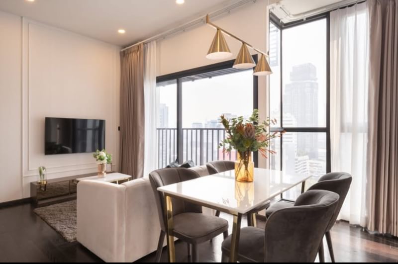 Rent a 2-bedroom 1-bathroom condo at Park Origin Thonglor, Bangkok. Fully furnished, scenic views, luxury amenities, prime Thonglor location near BTS Thonglor. Rent 65,000 THB/month