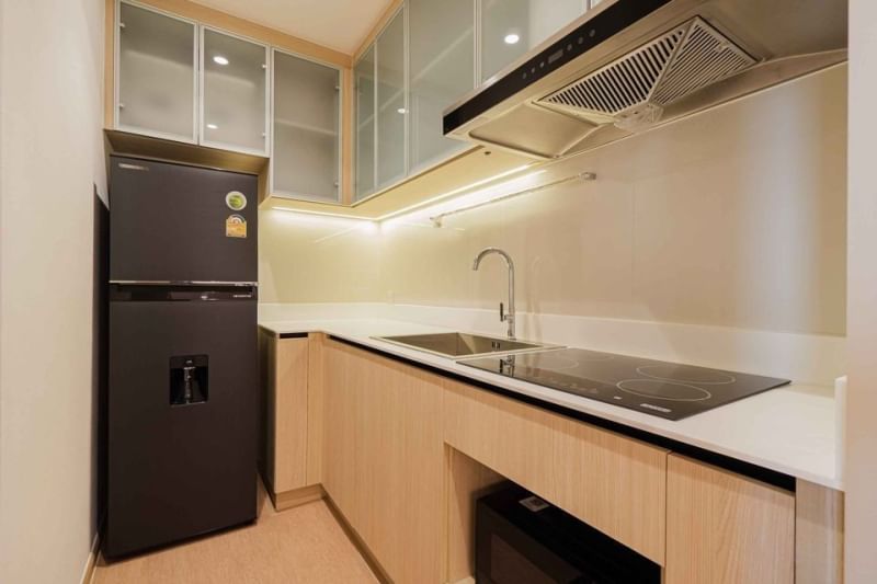 2-Bed, 2-Bath Condo for Rent at Maru Ekamai 2, 60 sqm, ฿65,000/month – Stunning Views, Near Ekkamai BTS, Fully Furnished, Modern Design