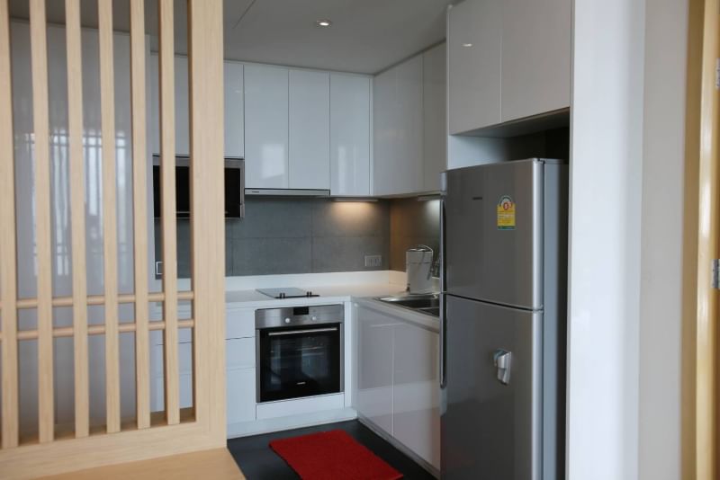 Rent a pet-friendly 2-bedroom condo at Maestro 39 in Sukhumvit. Modern amenities, negotiable rent, and a prime location near BTS Phrom Phong. THB 47,000/month.