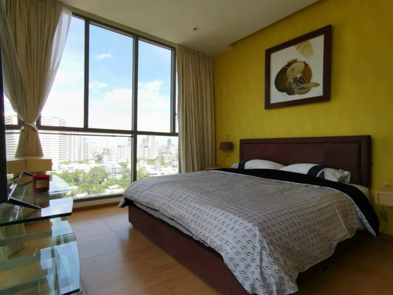 Rent a pet-friendly 2-bedroom condo at Maestro 39 in Sukhumvit. Modern amenities, negotiable rent, and a prime location near BTS Phrom Phong. THB 47,000/month.