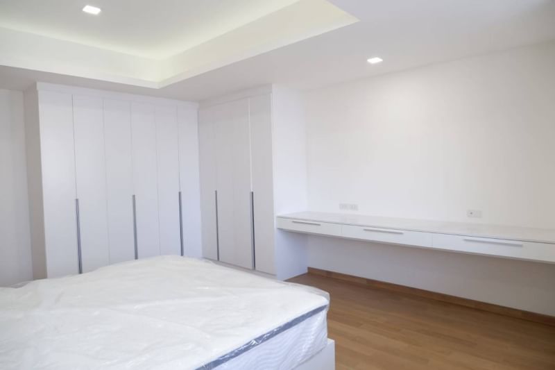 3BR 3BTH Condo, 260 sqm, ฿120,000/month, La Cascade, Near BTS Ekkamai, For Rent – Modern Design, Prime Ekkamai Location, Fully Furnished.