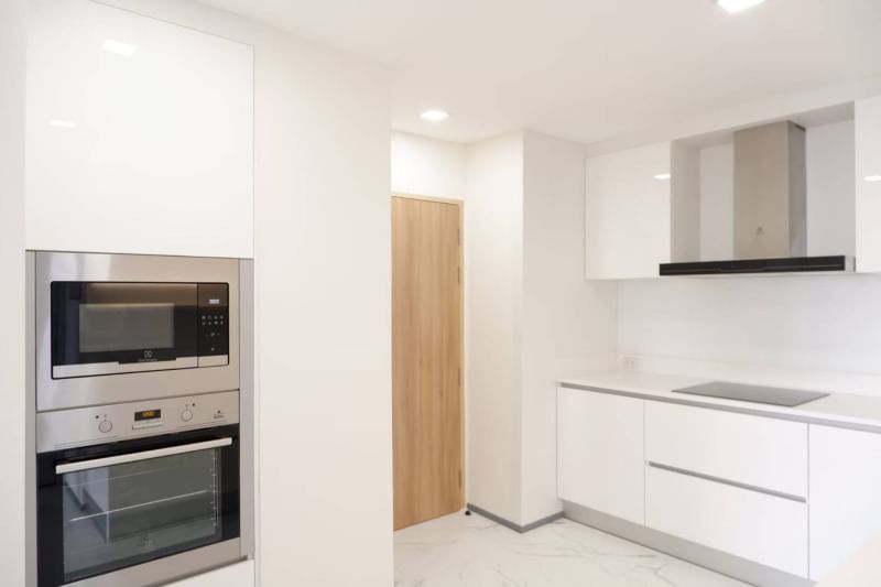 3BR 3BTH Condo, 260 sqm, ฿120,000/month, La Cascade, Near BTS Ekkamai, For Rent – Modern Design, Prime Ekkamai Location, Fully Furnished.