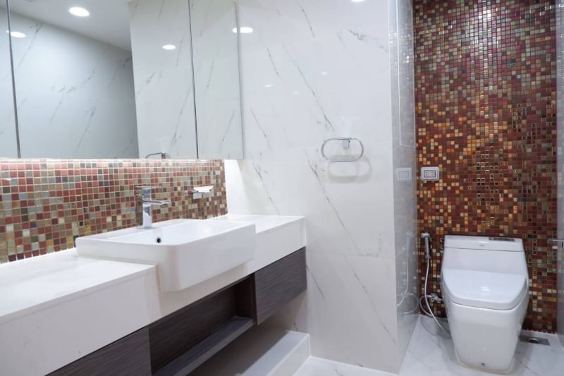 3BR 3BTH Condo, 260 sqm, ฿120,000/month, La Cascade, Near BTS Ekkamai, For Rent – Modern Design, Prime Ekkamai Location, Fully Furnished.