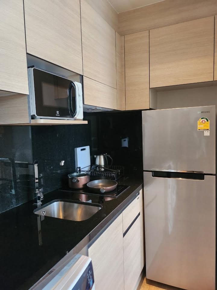 1-Bedroom, 1-Bathroom, 33 sqm Condo for Rent at Park Origin Phrom Phong, 29,000 THB/month, Near Phrom Phong BTS