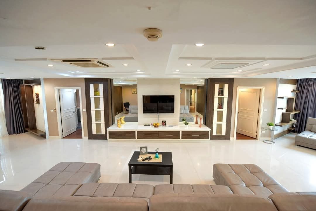 3-BR 4-BTH 265 sqm President Park Sukhumvit 24 for Rent 75,000 THB/month Near Phrom Phong BTS