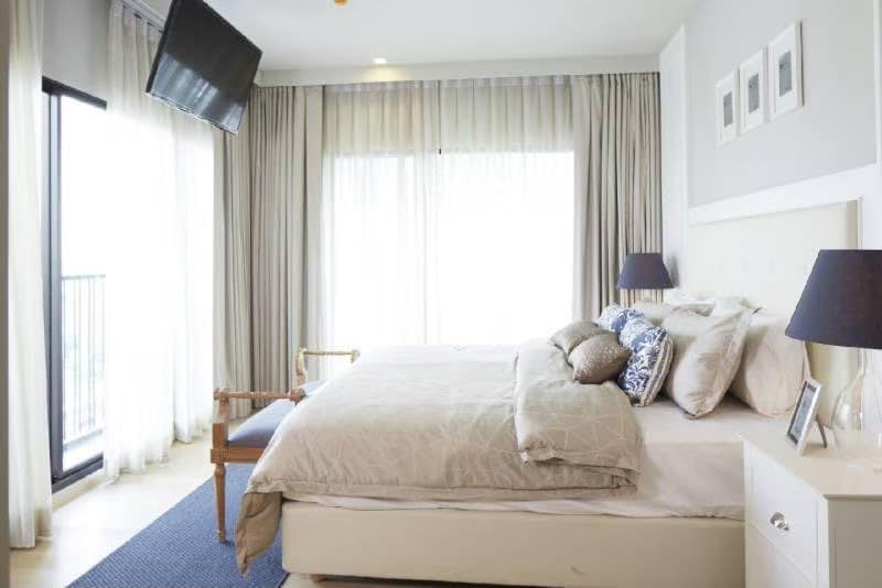 1-Bedroom, 1-Bath Condo for Rent at Noble Refine Sukhumvit 26 – 55 sqm, Fully Furnished, Stunning City Views, 4-Min Walk to BTS Phrom Phong, ฿36,000/month