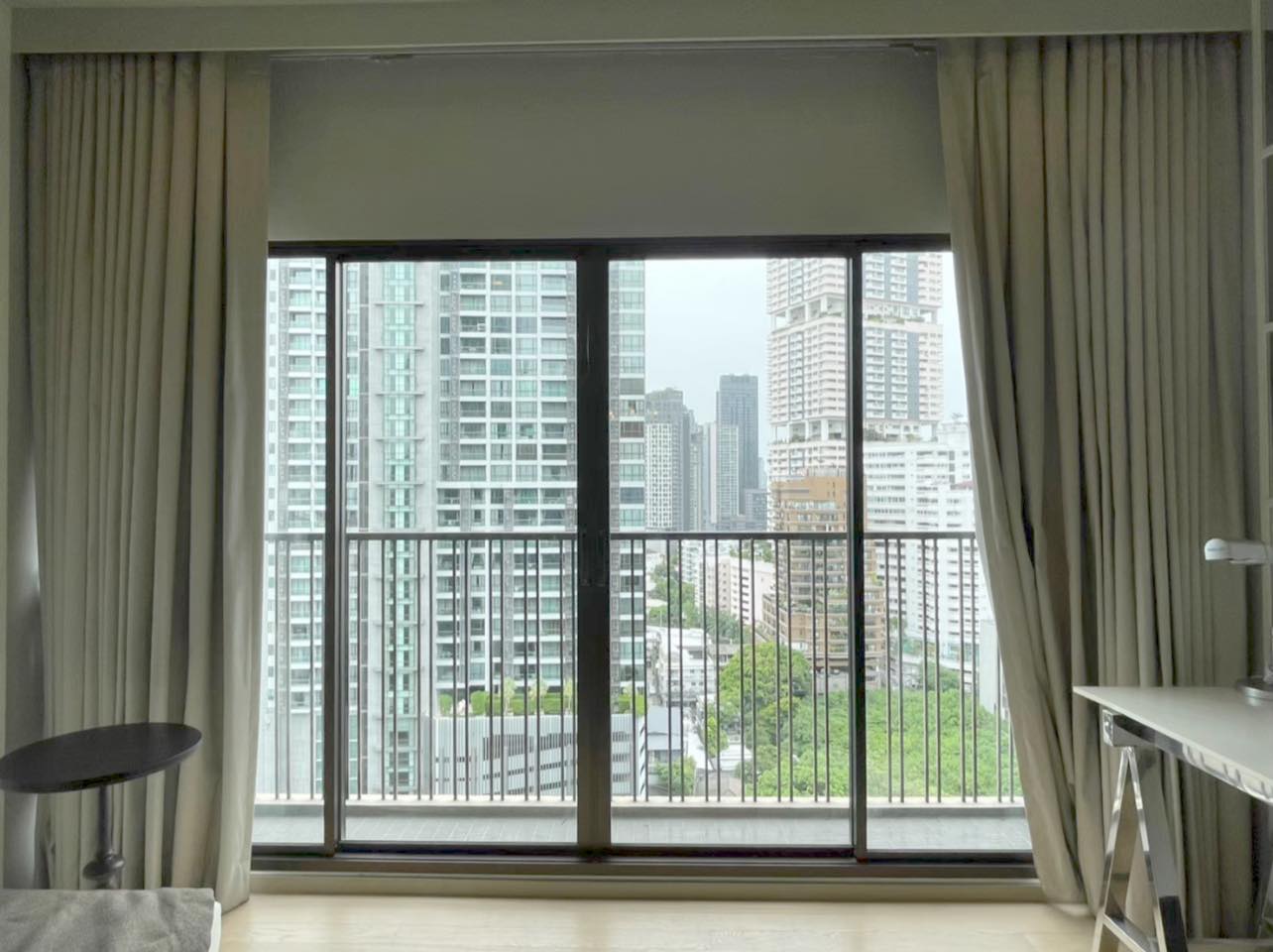 1-Bedroom, 1-Bath Condo for Rent at Noble Refine Sukhumvit 26 – 55 sqm, Fully Furnished, Stunning City Views, 4-Min Walk to BTS Phrom Phong, ฿36,000/month