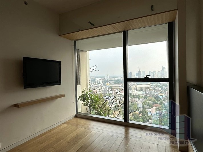 2-Bed, 2-Bath Condo for Sale at The Met Sathorn – 93 sq.m., River Views, Fully Furnished, ฿17,500,000, Near Saphan Taksin BTS, Bangkok