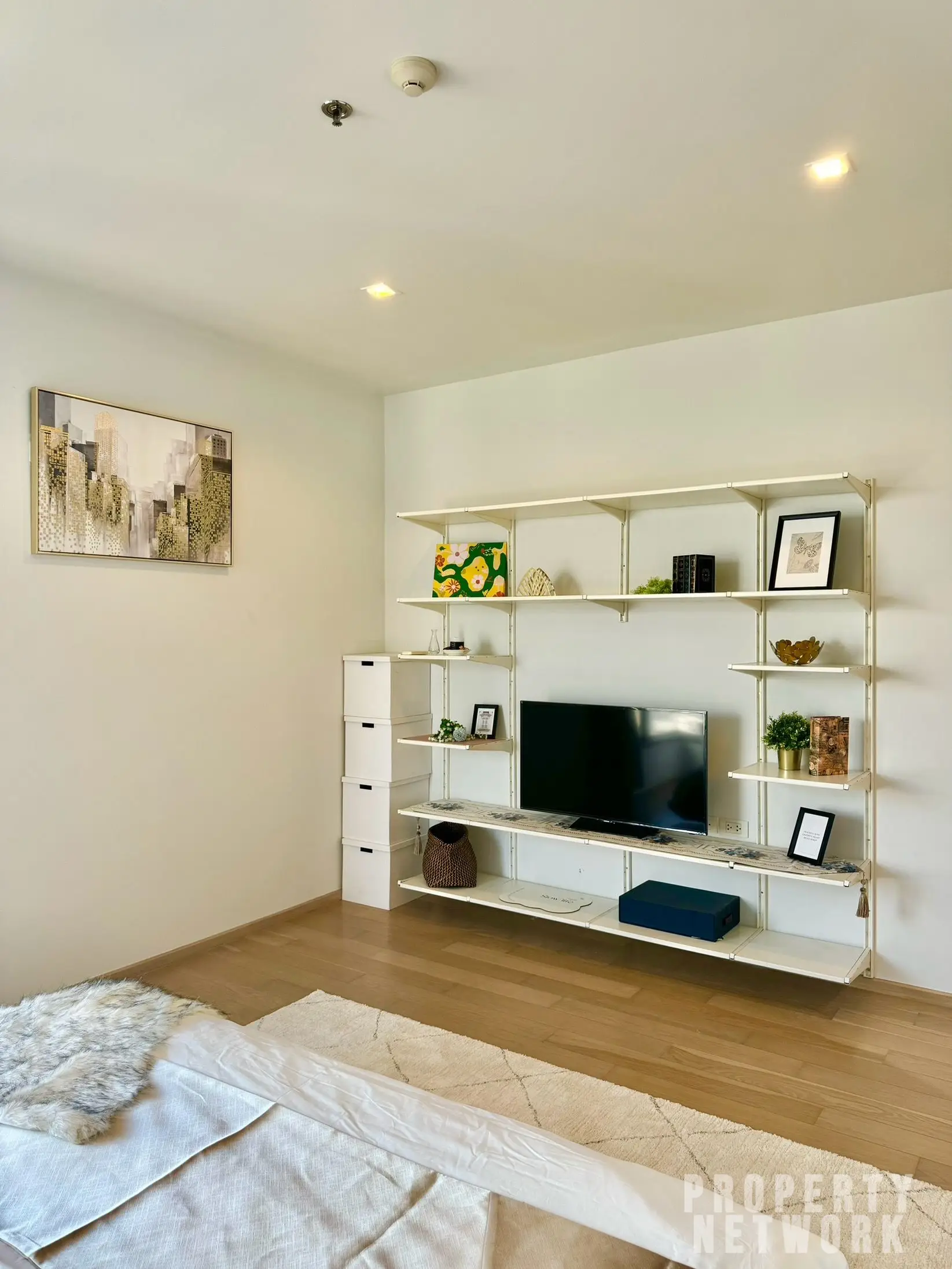 2-Bed, 2-Bath Condo at HQ Thonglor, 100 sqm, ฿69,000/month, Near BTS Thonglor – Luxury Living in Bangkok's Trendy Thonglor District