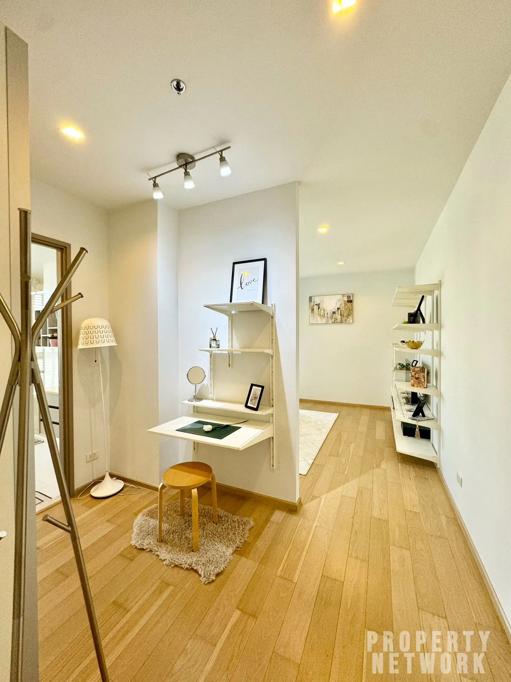 2-Bed, 2-Bath Condo at HQ Thonglor, 100 sqm, ฿69,000/month, Near BTS Thonglor – Luxury Living in Bangkok's Trendy Thonglor District
