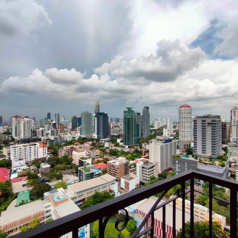 1-Bedroom, 1-Bathroom, 45 sqm Condo at The Crest Sukhumvit 34 for Rent 30,000 THB/month - Near Thonglor BTS