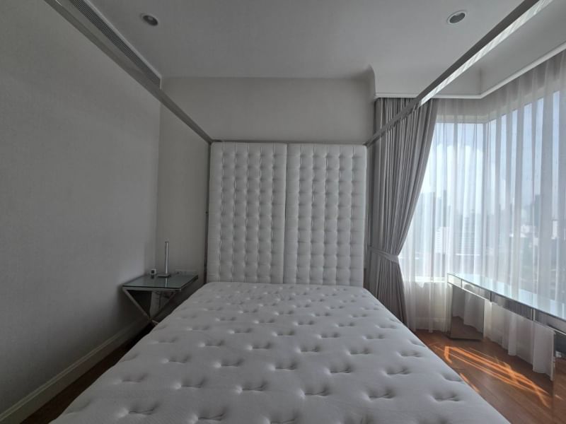 2-Bed, 2-Bath, 80 sqm Condo at Q Langsuan for Rent/Sale – Stunning Views, Fully Furnished, Near BTS Chit Lom & Siam, Rent: 70,000 THB/month, Sale: 20,000,000 THB