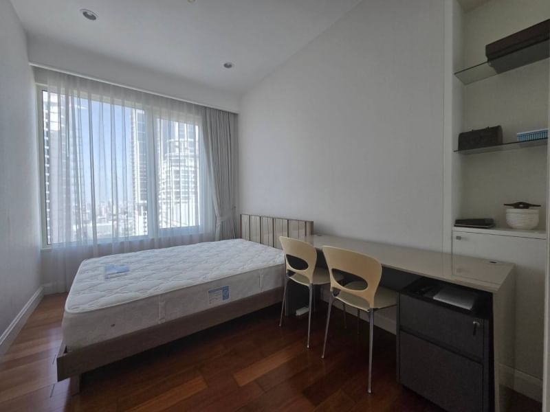 2-Bed, 2-Bath, 80 sqm Condo at Q Langsuan for Rent/Sale – Stunning Views, Fully Furnished, Near BTS Chit Lom & Siam, Rent: 70,000 THB/month, Sale: 20,000,000 THB