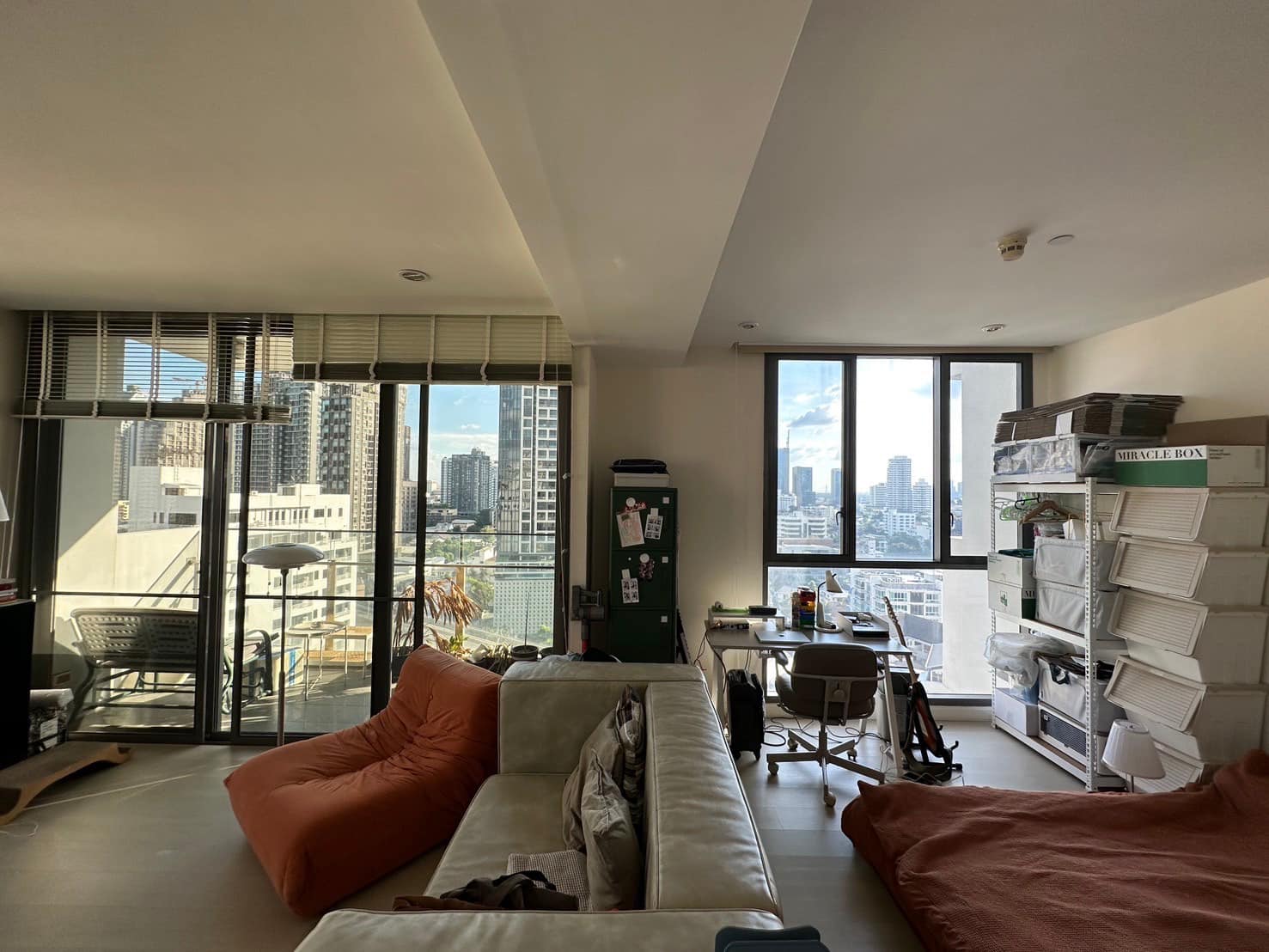 1BR 1 BTH Condo for Rent, 60 sqm, ฿55,000/Month, Aequa Residence Sukhumvit 49, 450m to BTS Thonglor, High Floor, Pet-Friendly