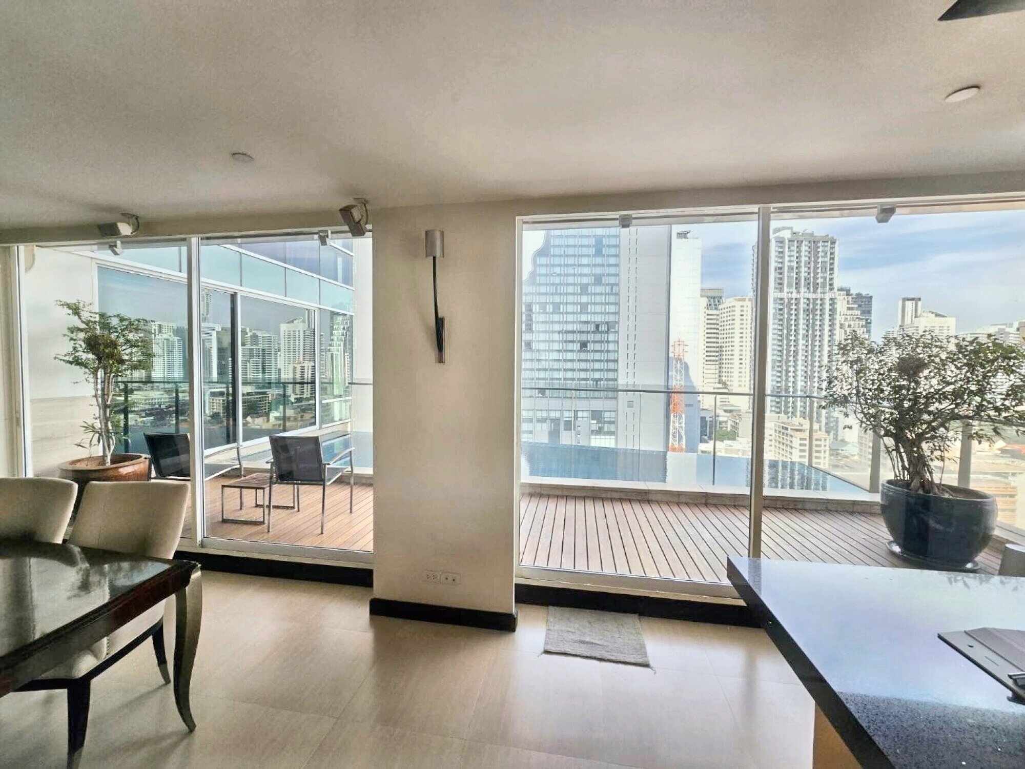 2-Bedroom 2-Bathroom 70 sqm Condo at Celes Asoke for Rent – 70,000 THB/month Near Sukhumvit MRT