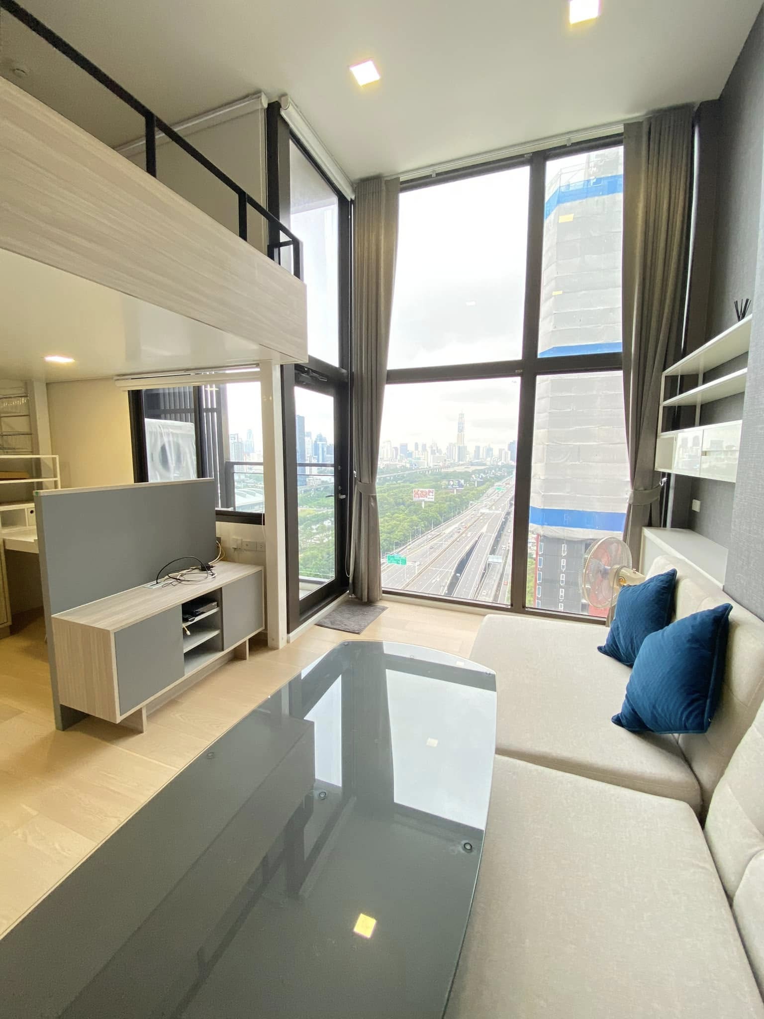 1-BR, 1-BTH Loft Duplex, 35 Sq.M., ฿4.98M, Chewathai Residence ASOKE, Near MRT Phetchaburi & Airport Rail Link Makkasan – For Sale
