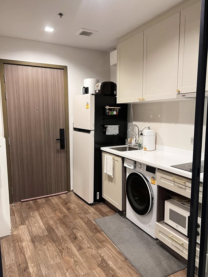 1-Bedroom, 1 BTH + Office Condo for Rent at Life Ladprao Valley, 35 sq.m., ฿28,000/month, near BTS Lat Phrao Intersection & MRT Phahon Yothin.