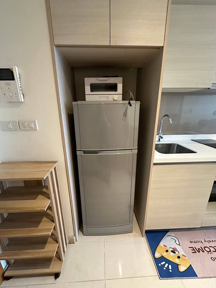 1-Bedroom, 1-Bathroom Condo at Socio Reference 61, 42.62 sqm, Rent ฿20,000/month or Purchase ฿4.6M, Near BTS Ekkamai, Fully Furnished