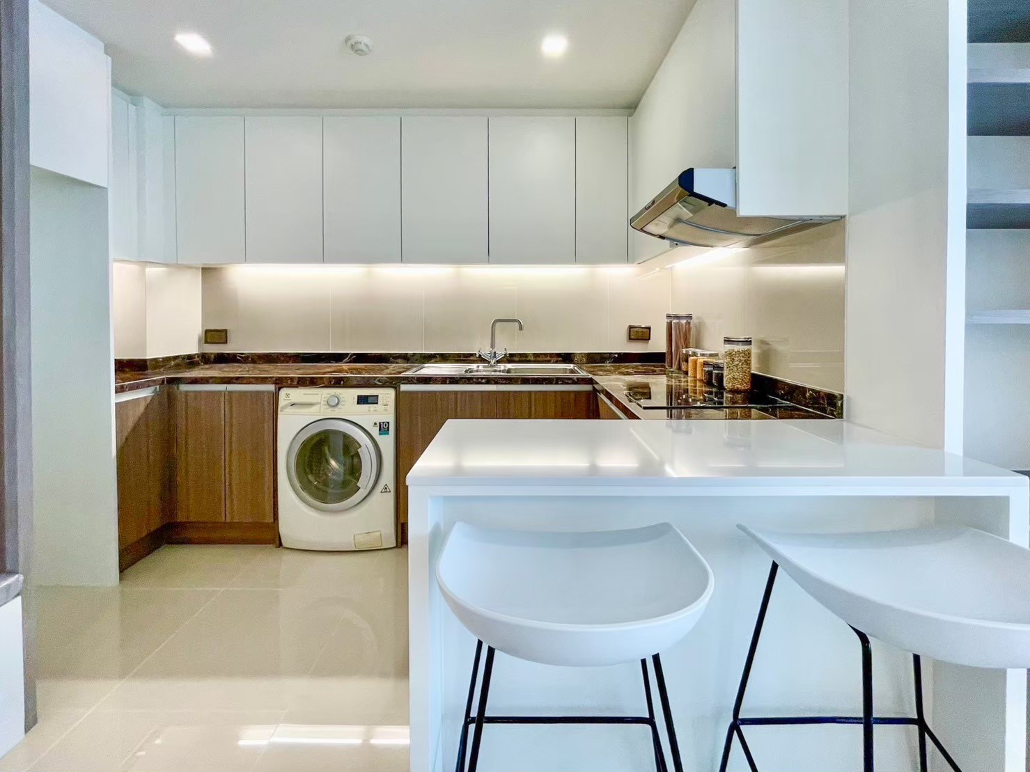 2-Bedroom, 2-Bathroom Condo for Sale – 72.04 Sq.M., ฿10.49M at Art@Thonglor 25, Fully Furnished, Modern Design, Near BTS Thonglor.