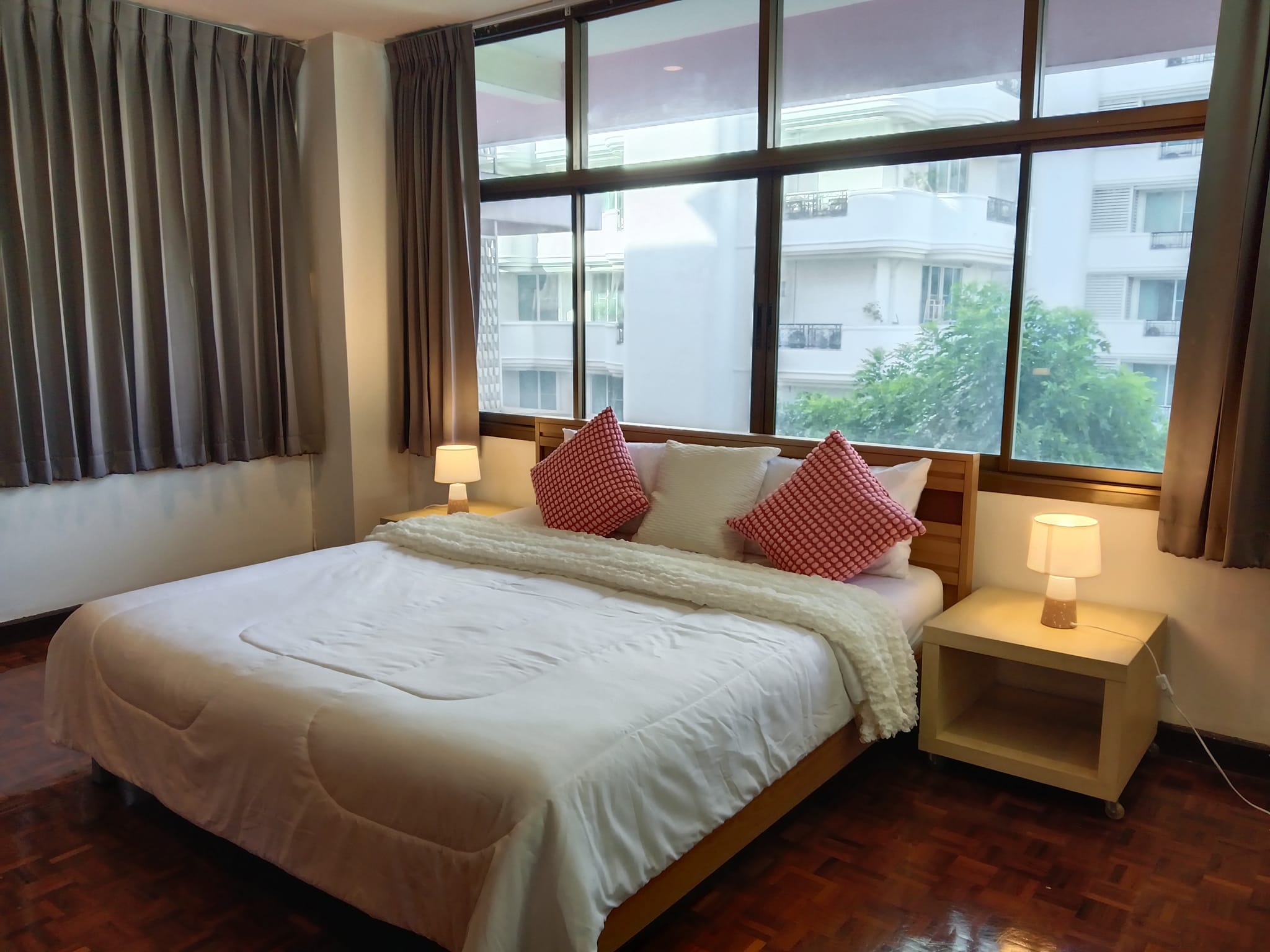 4-Bedroom, 2-Bathroom Apartment for Rent at Swasdi Mansion, Sukhumvit 31 – 200 sqm, Pet-Friendly, Near BTS Asok, Only ฿55,000/month