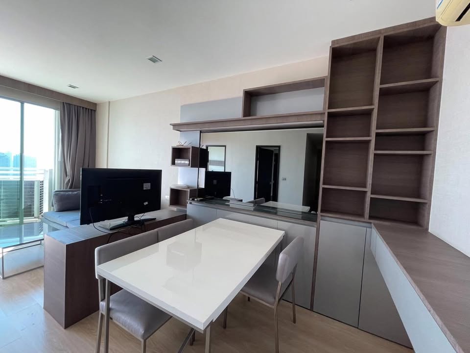 1-Bedroom 1-Bathroom 51.77 sqm Condo at Skywalk Residences for Rent 22,000 THB/month