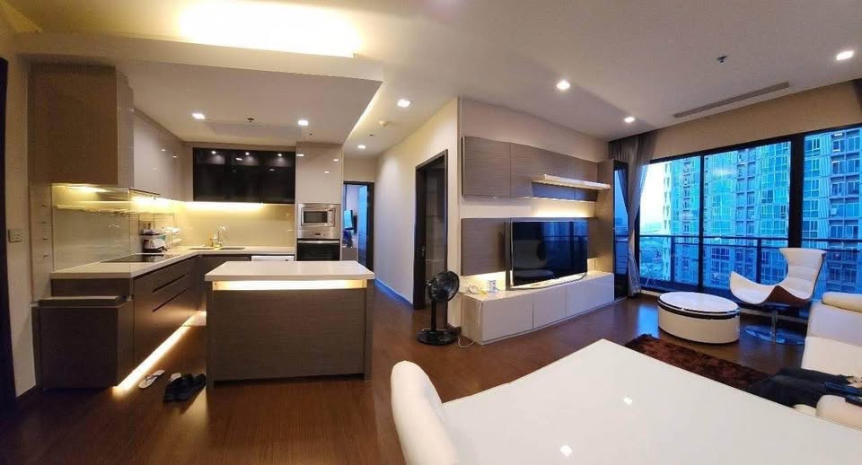 2-Bed, 2-Bath Condo for Rent/Sale at Ivy Ampio, 82 sq.m, Near MRT Cultural Center, Rent: ฿60,000/month, Sale: ฿17,000,000, Huai Khwang, Bangkok