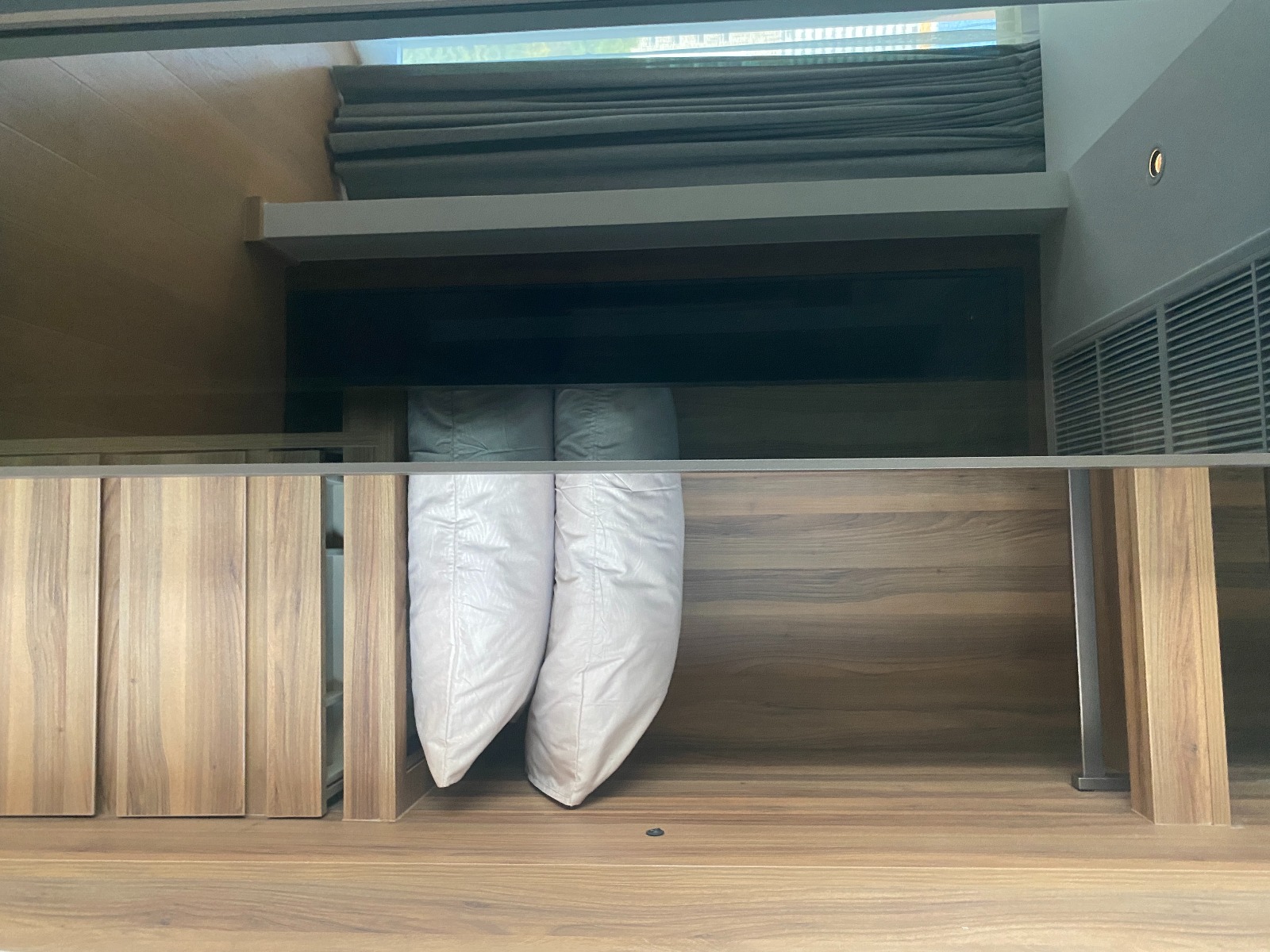 2-Bedroom, 2-Bathroom Condo at Chalermnit Art De Maison, Thonglor – 100 sqm, Fully Furnished, Smart Home, Near Thonglor BTS, ฿90,000/month