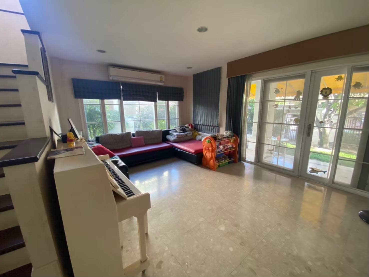 5-Bedroom, 3-Bathroom House for Sale at Nantawan Village-Phra Rama 9-Onnut, 300 sq.m., ฿11,200,000 – Near On Nut BTS, Prawet, Bangkok