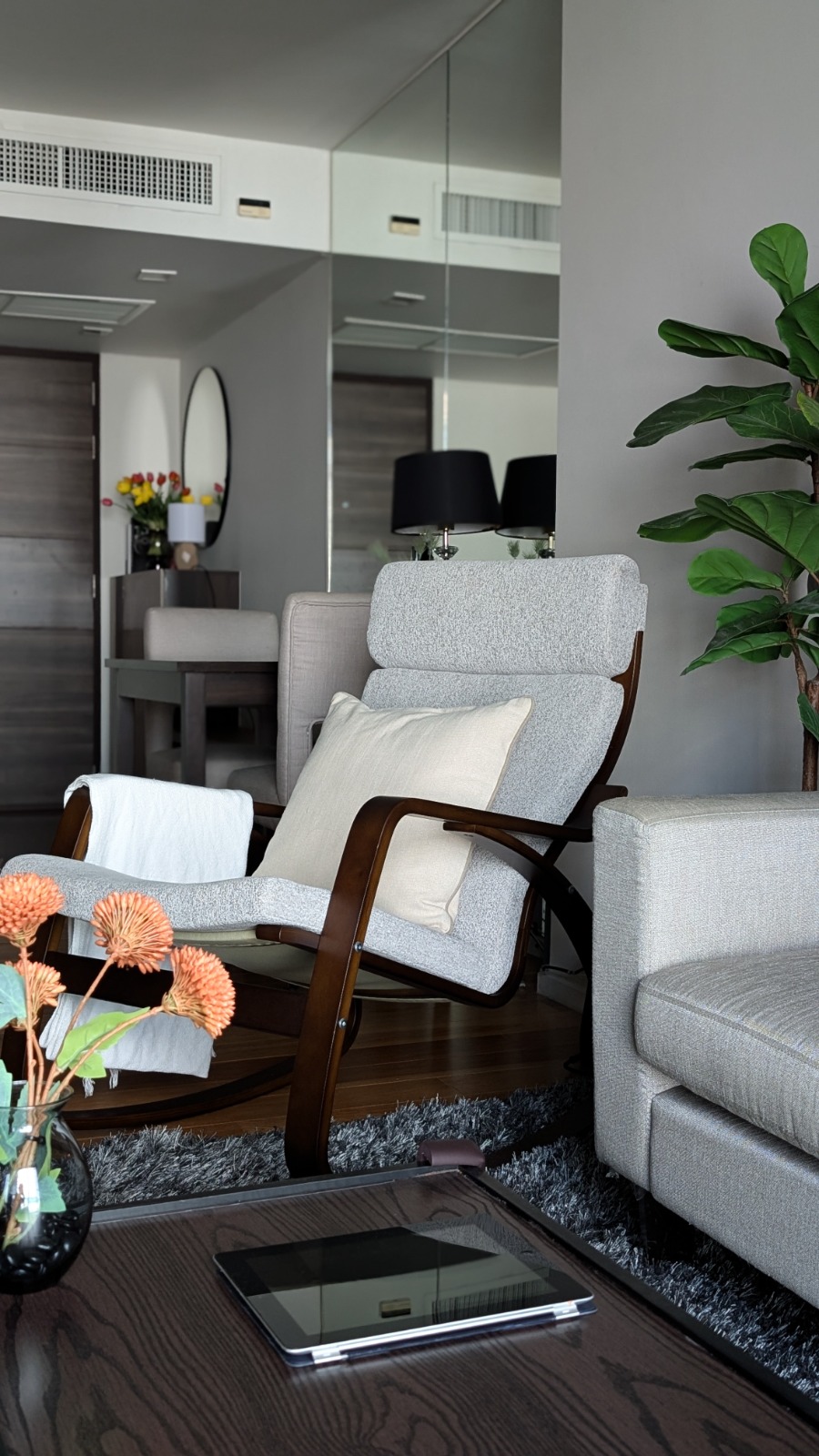 1-Bedroom, 1-Bathroom Condo for Rent at Focus Ploenchit, 48 sqm, BTS Ploenchit, ฿28,500/month – Modern Living in Bangkok’s Prime Location