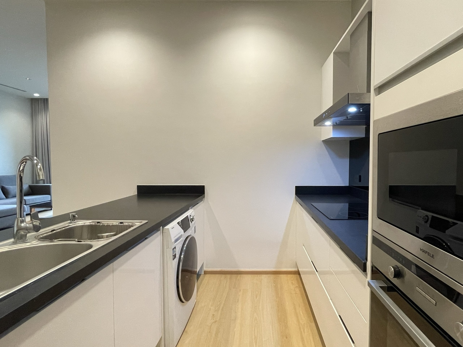 2-Bed, 2-Bath, 98sqm Vana Residences Sukhumvit 26 for Rent 65K THB, Near BTS Promphong Station