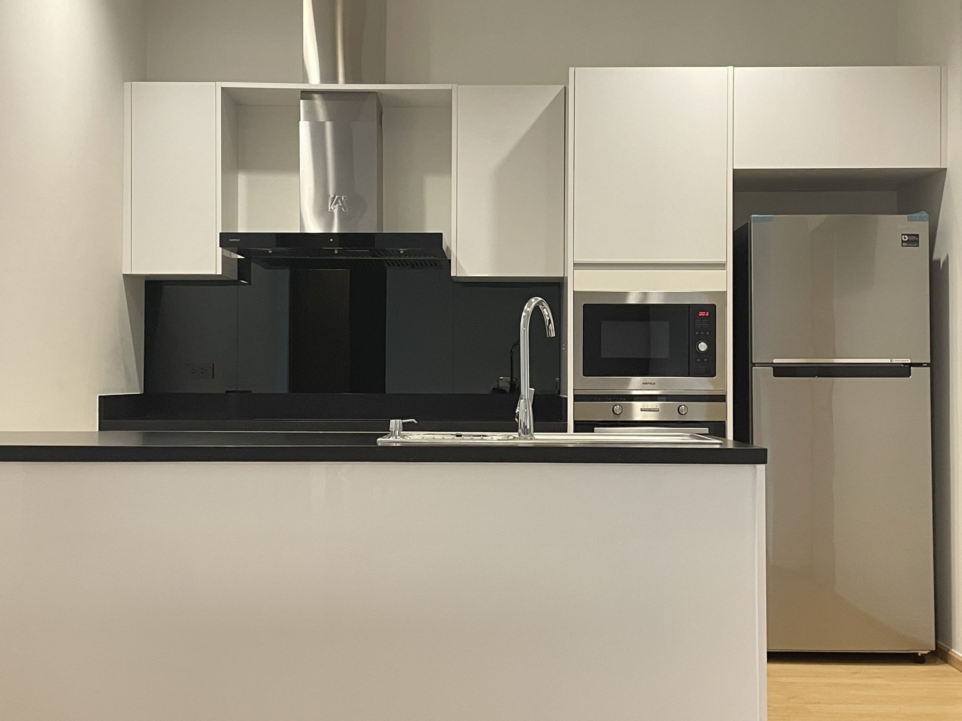 2-Bed, 2-Bath, 98sqm Vana Residences Sukhumvit 26 for Rent 65K THB, Near BTS Promphong Station