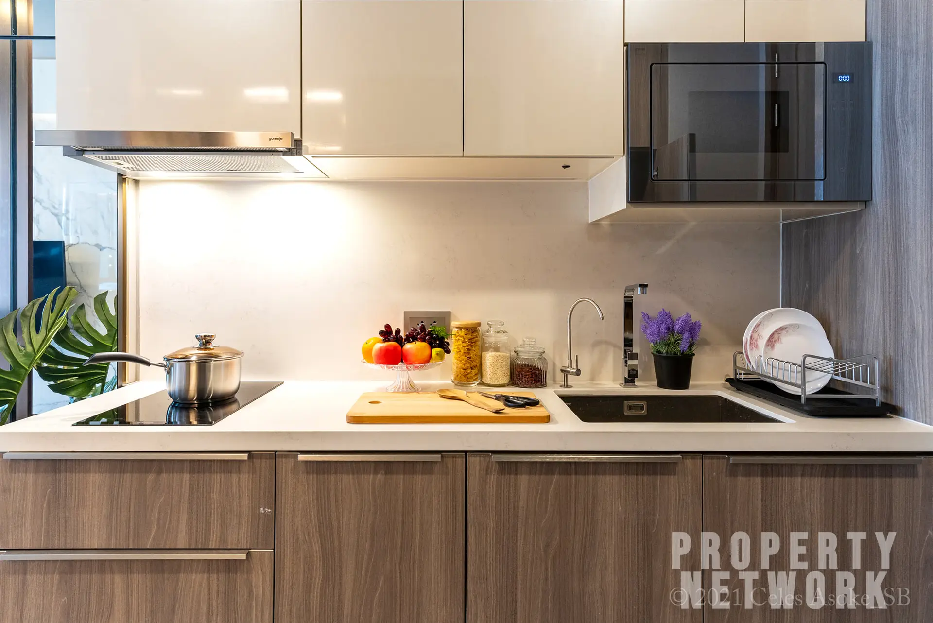 1-Bedroom, 1-Bath, 42sqm Condo at Celes Asoke, For Rent 35K THB/month, Near MRT Sukhumvit & BTS Asoke, Fully Furnished, Prime Bangkok Location