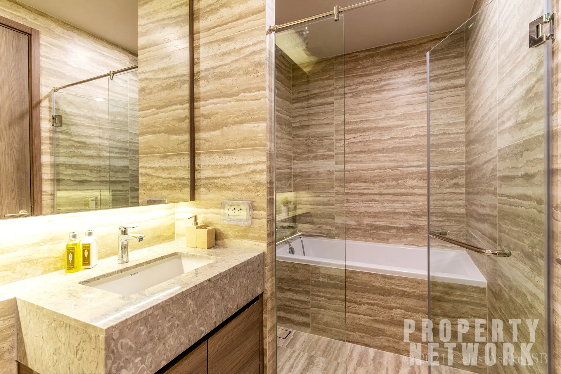 1-Bedroom, 1-Bath, 42sqm Condo at Celes Asoke, For Rent 35K THB/month, Near MRT Sukhumvit & BTS Asoke, Fully Furnished, Prime Bangkok Location