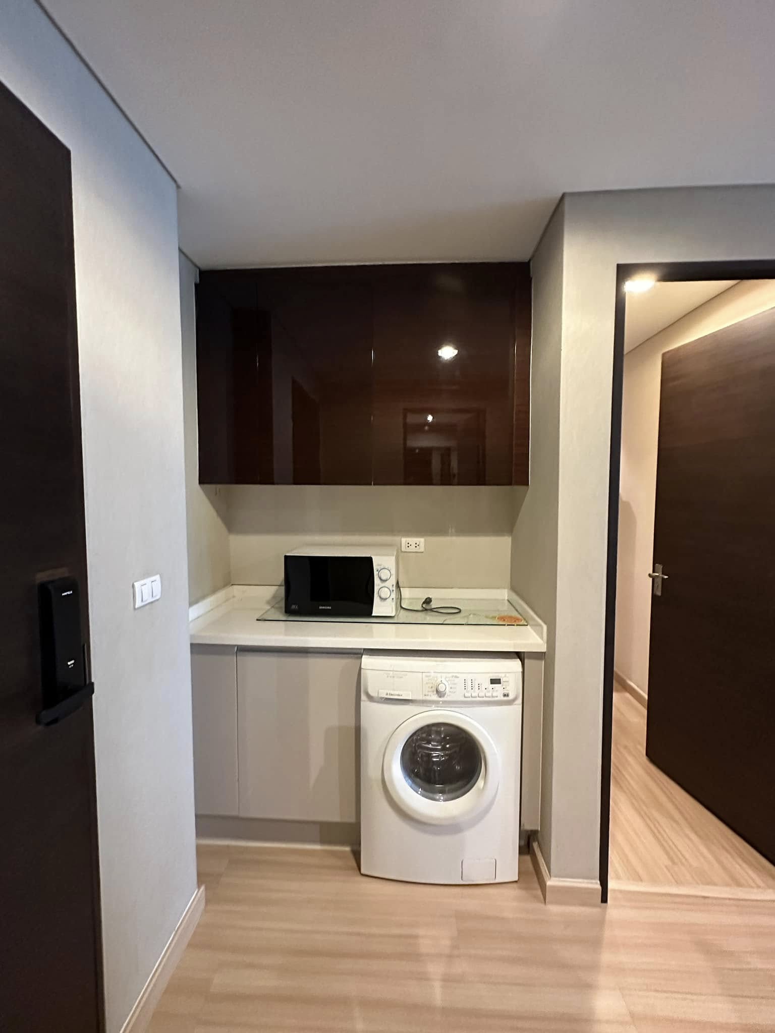2-Bedroom, 2-Bathroom Condo for Rent at The Address Pathumwan, 64.71 sqm, 35,000 THB, 200m to BTS Ratchathewi