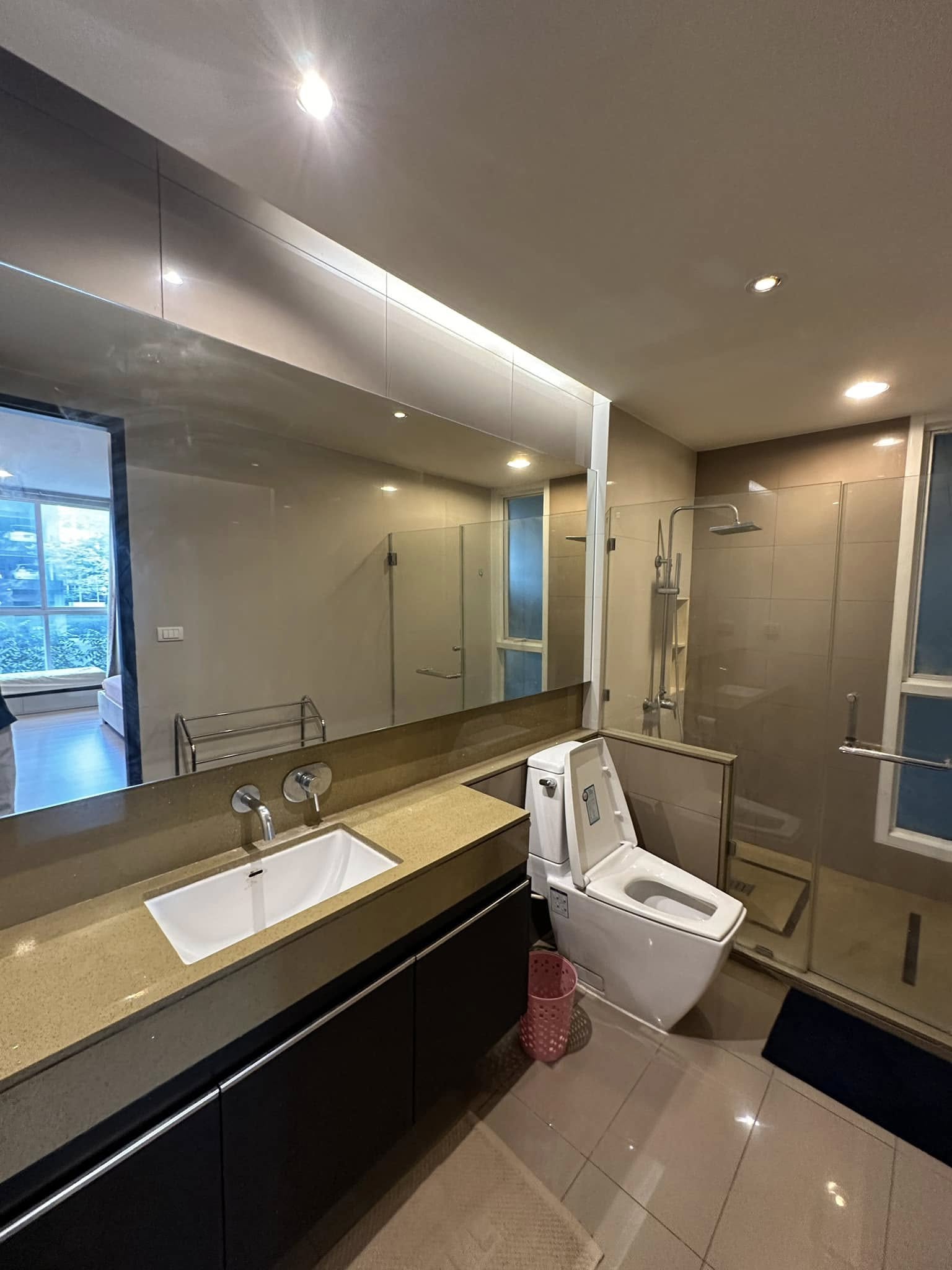 2-Bedroom, 2-Bathroom Condo for Rent at The Address Pathumwan, 64.71 sqm, 35,000 THB, 200m to BTS Ratchathewi