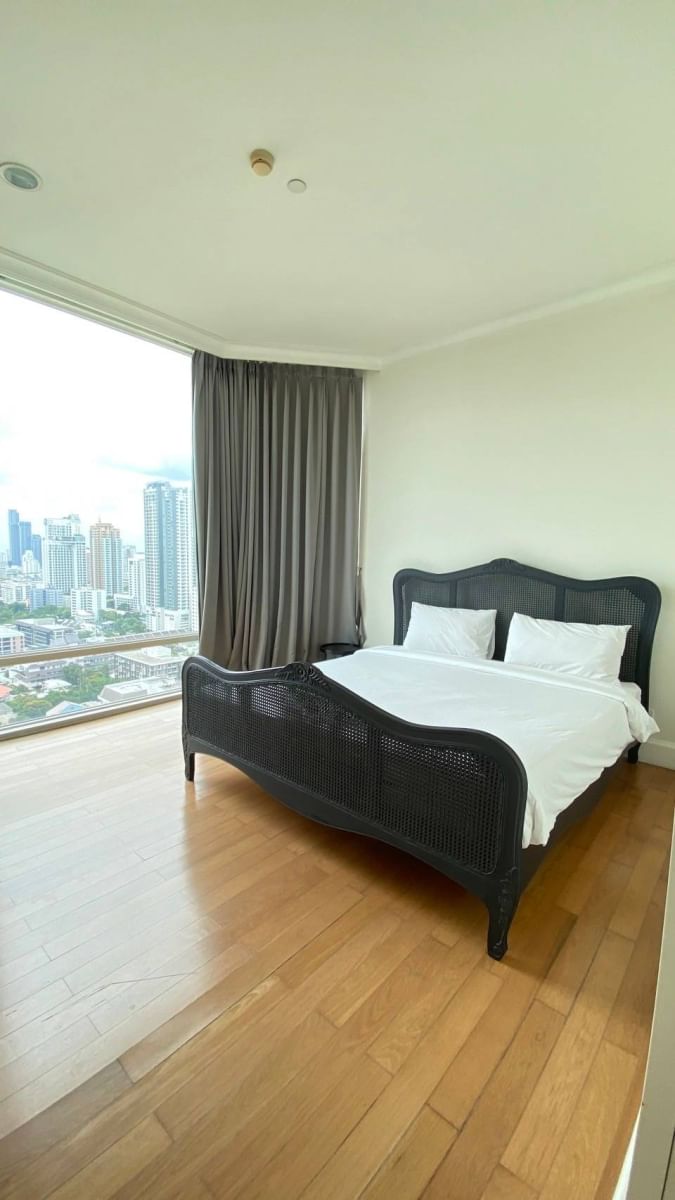 2-Bed 2-Bath 112sqm Royce Private Residence for Rent near BTS Phrom Phong, 80K THB/month