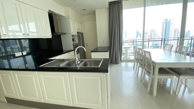 2-Bed 2-Bath 112sqm Royce Private Residence for Rent near BTS Phrom Phong, 80K THB/month