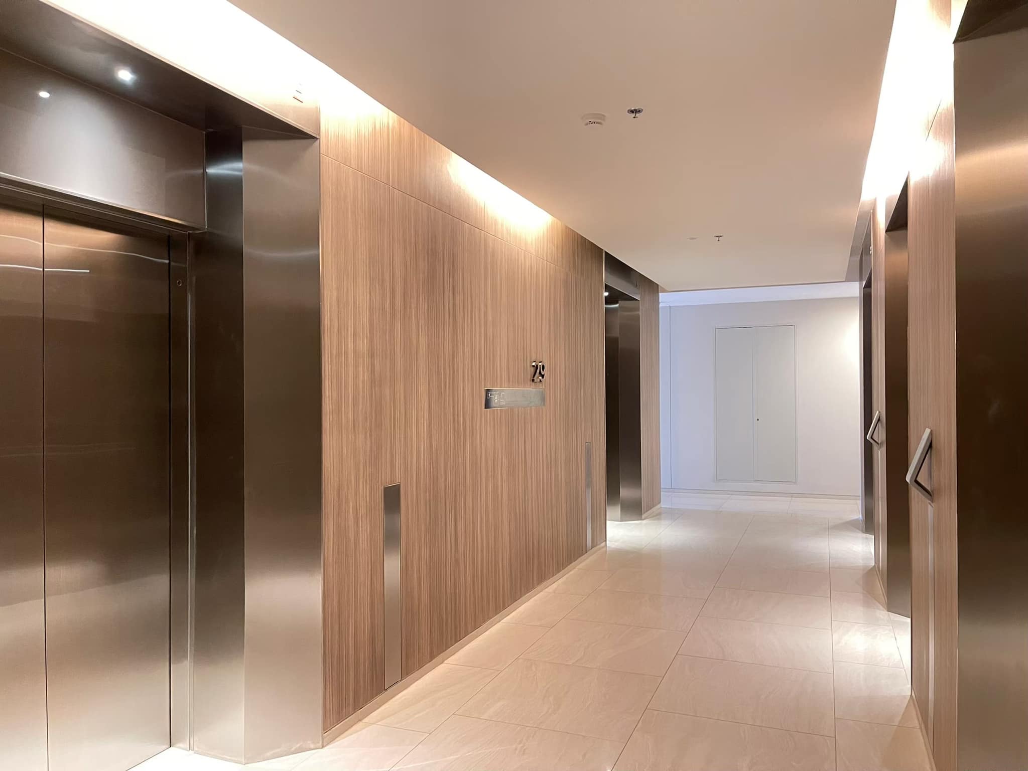 1-Bedroom, 1-Bathroom, 51sqm Condo at The ESSE Asoke for Rent, 50K THB, Near Asoke BTS, MRT Sukhumvit