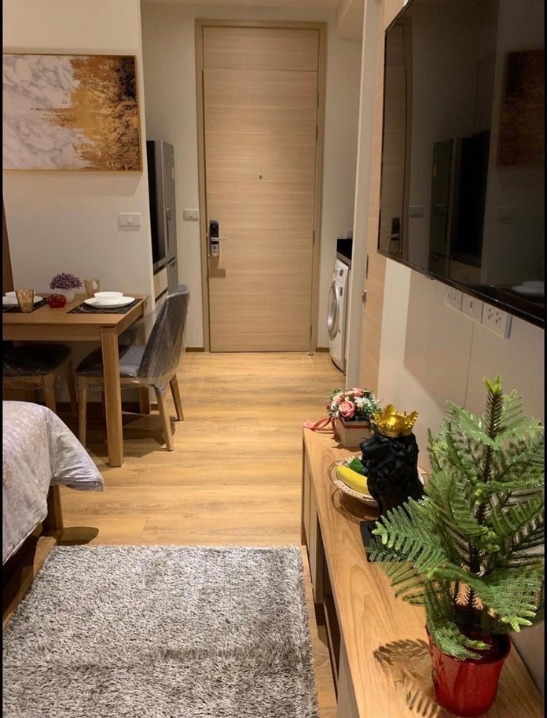 1-Bedroom 1-Bathroom Condo 28 sqm at Park Origin Phrom Phong ฿25,000/Month